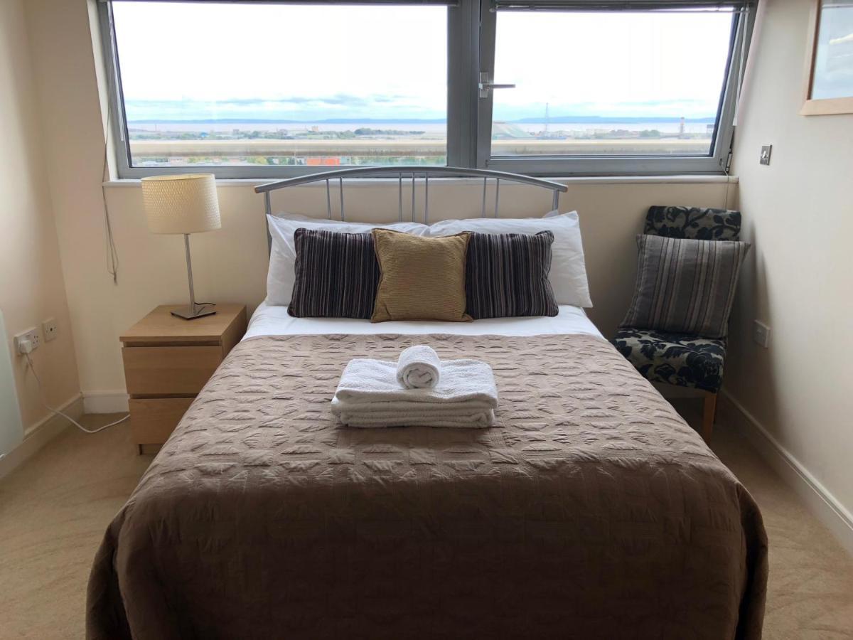 Sky Night Serviced Apartments Кардифф Экстерьер фото