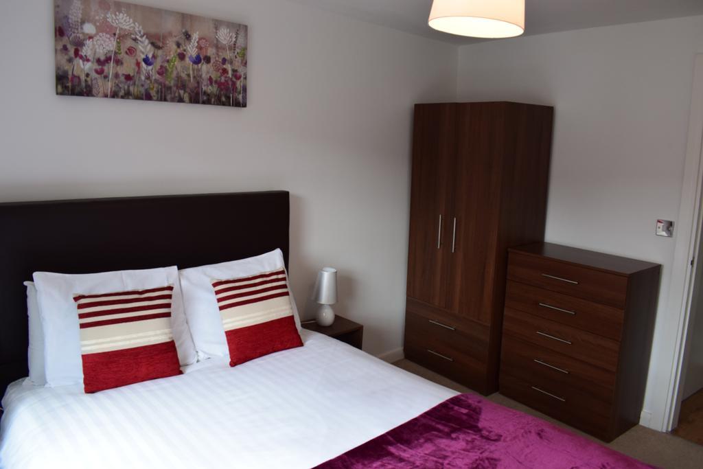 Sky Night Serviced Apartments Кардифф Экстерьер фото