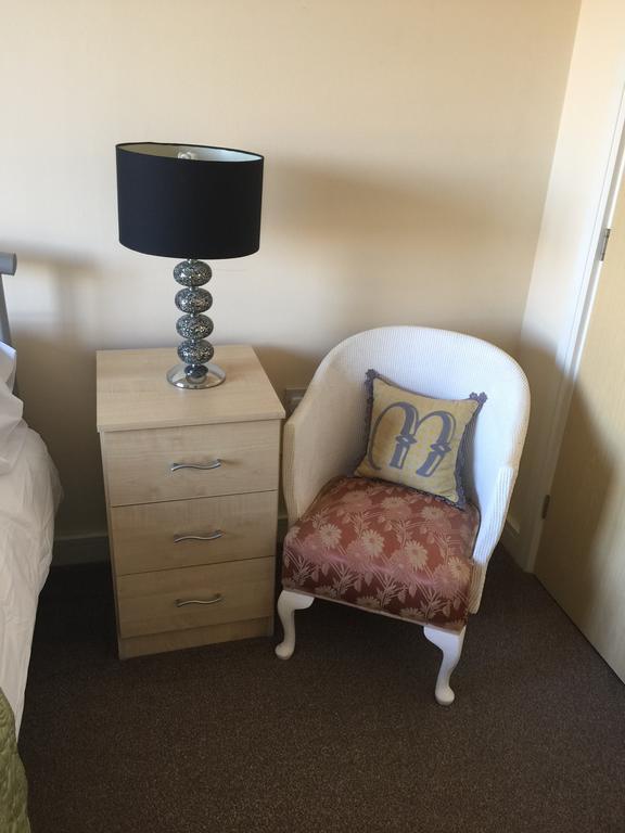 Sky Night Serviced Apartments Кардифф Экстерьер фото
