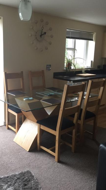 Sky Night Serviced Apartments Кардифф Экстерьер фото